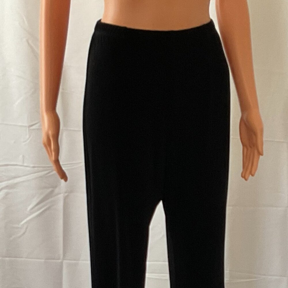 Chico's Travelers Black No Tummy Pants /  Size 8 - 10 (Chico's Size 1) / Classic